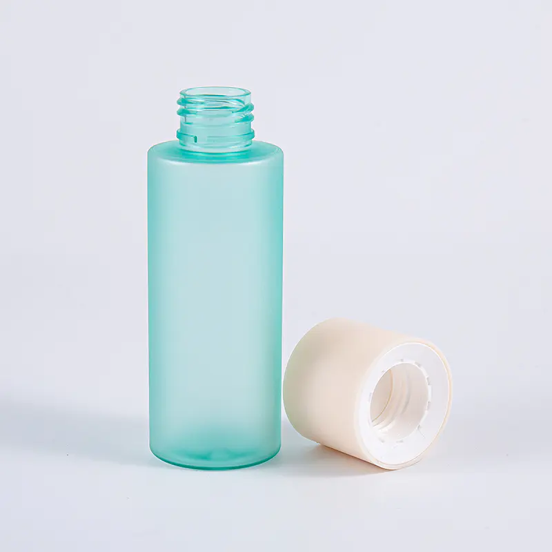 Uz alimentar și farmaceutic. Sticlă din plastic PET de 100 ml cu capac cu șurub